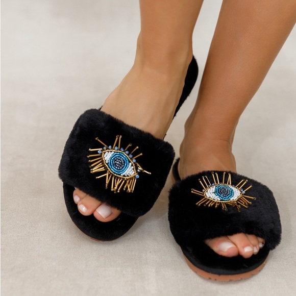 Evil eye 🧿 slippers - Picture 3 of 3